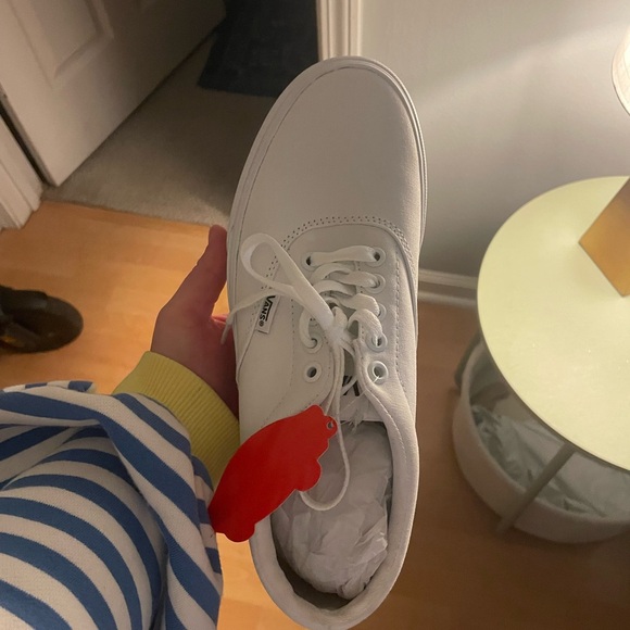 Vans White Sneakers NWT - Picture 1 of 4